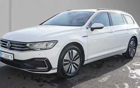 Private Airport and City Transfer in Panoramic Roof Station Wagon
