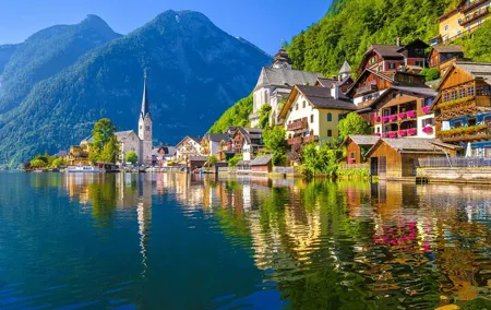 Private tour of Melk, Hallstatt and Salzburg from Vienna