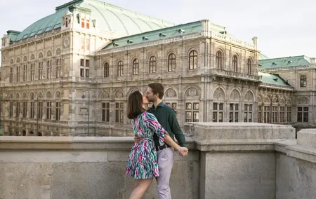 Private photo shoot! In front of the most beautiful buildings in Vienna