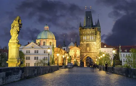 The romantic side of Prague (Fall in love again) - Private tour with a local