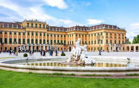 Vienna: Schönbrunn Skip the Line Palace Tour and Gardens