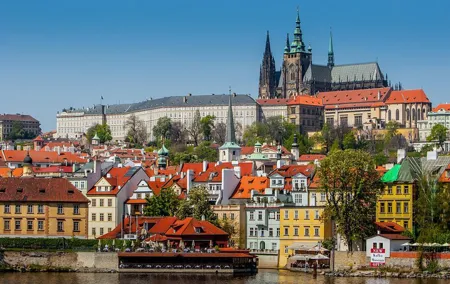 Full-Day Private Trip from Vienna to Prague