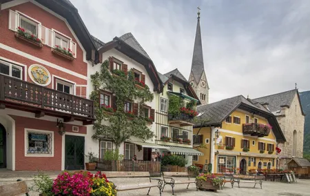 Private Highlights Tour of Austria in Melk Salzburg and Hallstatt