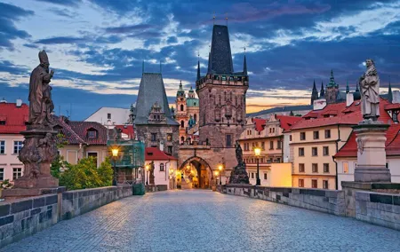Private Day Trip from Bratislava-Vienna to Prague with Guide
