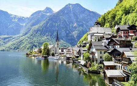 Private Hallstatt tour from Vienna with tour ending in Salzburg