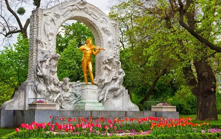 Vienna: Meet Strauss Life Private Guided Walking Tour