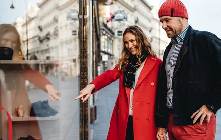 Vienna Shopping Tour: Luxury Couture Shopping with Champagne