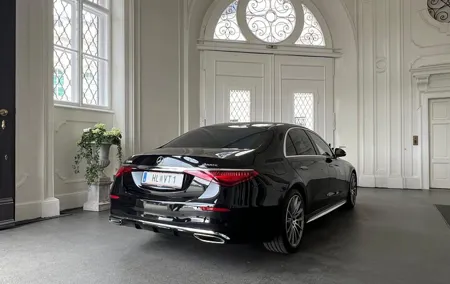 Private transfer from Vienna to the airport