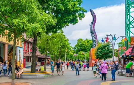 Vienna Wurstelprater Exploration Game and Tour