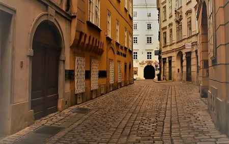 Walking Tour in the Heart of Vienna to Discover Its Hidden Gems