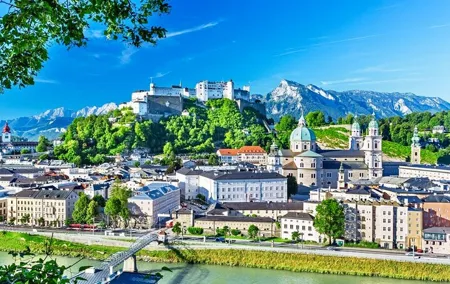Private Transfer from Prague to Salzburg with local English-speaking driver