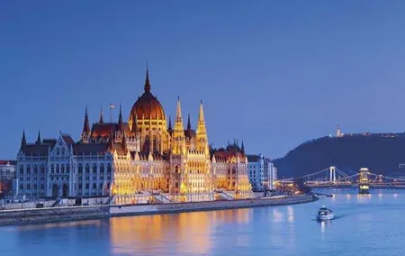 Royal Route VIP Journey from Vienna to Bratislava and Budapest