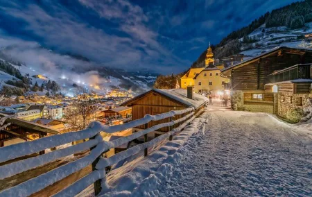 Private Melk, Hallstatt and Salzburg Tour from Vienna