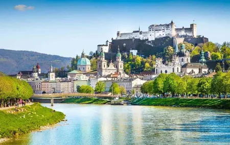 Day trip Salzburg & Hallstatt in a private small group