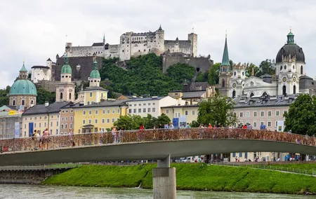 Luxury Private Transfer Between Vienna and Salzburg