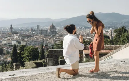 Get down on your knee! Surprise Proposal in Florence