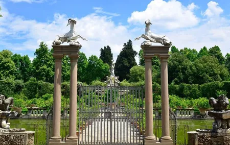 Boboli Garden and Guided Walking Tour in Florence