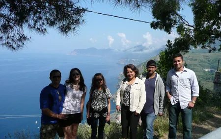 Day trip to Cinque Terre by Deluxe minivan & Hiking