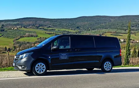 Transfer Florence - Bologna with stop at the Barberino Outlet