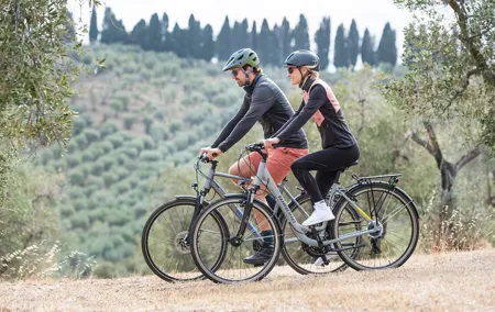 Fall in love with Tuscany by touring bike - 1 day rental