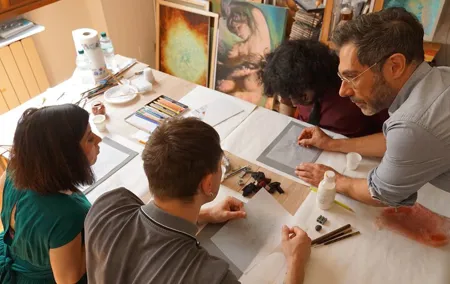 Painting Experience in Florence: Create Your Own Florentine Lily