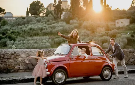 Tour and Photoshoot with Retro Cars in Florence and Chianti