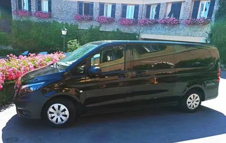 Have fun with private transfer from Florence to the Cinque Terre