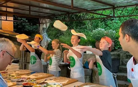 Private Pizza And Gelato cooking class in Florence