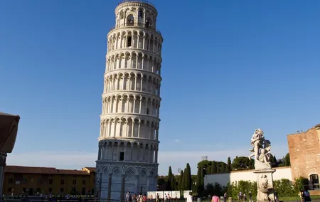 Discover Tuscan Towns Pisa & Lucca w/ Leaning Tower Priority Access