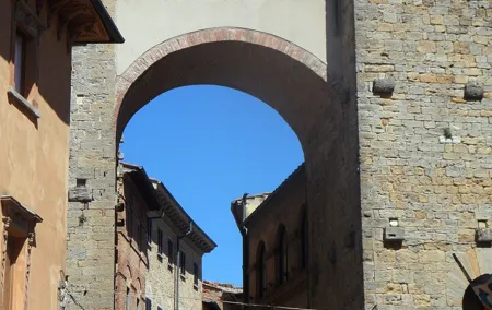 Volterra Old Town Private Walking Tour