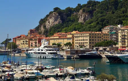 Private Transfer From Florence To Nice With a 2 Hour Stop