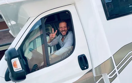 Private Camper Experience in the Florentine Hinterland