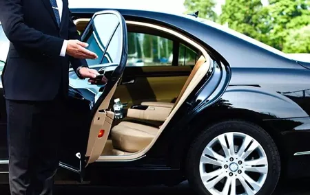 Accomodation to Meeting Point Pickup and Transfer Service