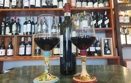 The Salon of Chianti Ceramics and Wine