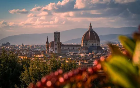 Timeless Elegance: Professional Photoshoot at the Duomo, Florence
