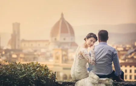 Honeymooners in Florence with Professional Photographer & Driver