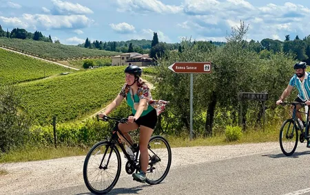 Private Bike Tour & Chianti Wine Tasting in Tuscany