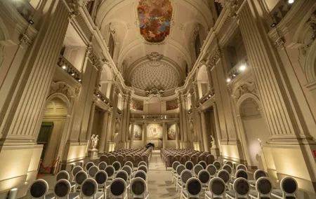 Vivaldi Four Seasons Concert and Tuscan Apericena in Florence