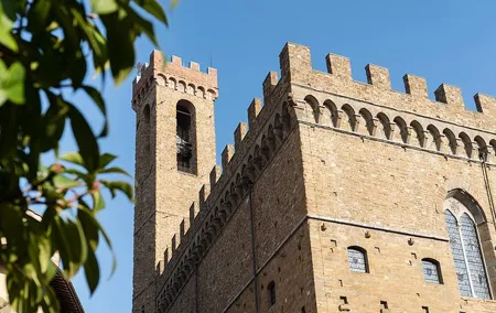 Pazzi Conspiracy Tour in Florence