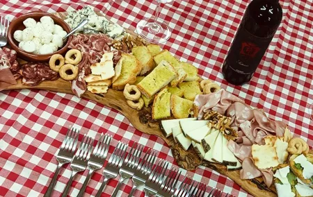 Tuscan Olive Oil and Cheese Tasting Tour with San Gimignano