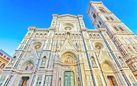 Skip-the-line full day tour of Florence highlights with Accademia Uffizi & David