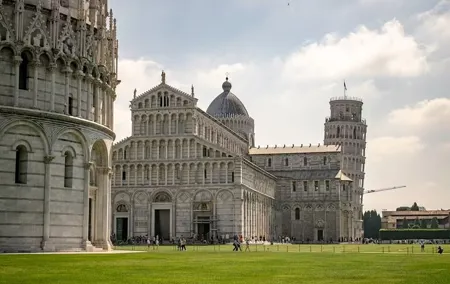 Pisa highlights tour with Leaning Tower entry from Florence