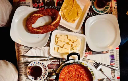 Istanbul Guided Street Food Tour Around European and Asian Sides