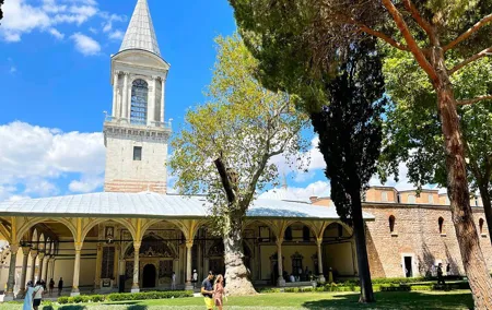 Skip-the-Line Admission ticket to Topkapi Palace & Harem Section