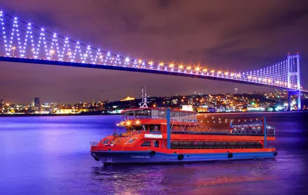 ISTANBUL: Dinner Cruise On The Bosphorus with Turkish night show