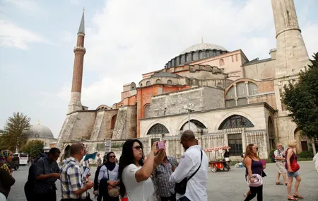 Istanbul: Hagia Sophia & Blue Mosque Guided & Small-Group Tour