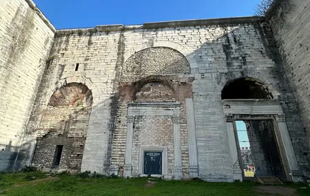 Walls of Constantinople and Byzantine Palace Tour
