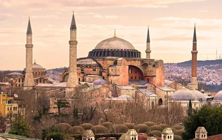 Private Shore Tour: Hagia Sophia, Topkapi Palace, Blue Mosque, Hippodrome, Grand Bazaar