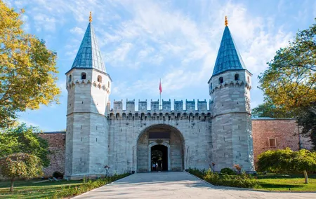 Topkapi Palace and Harem Skip the Line Entry Ticket & Audio Guide