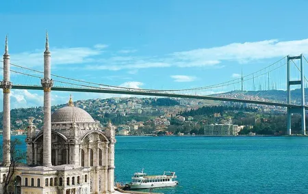 Istanbul: Bosphorus Cruise, Bus Tour, Cable Car Ride with Live Guide & Ticket